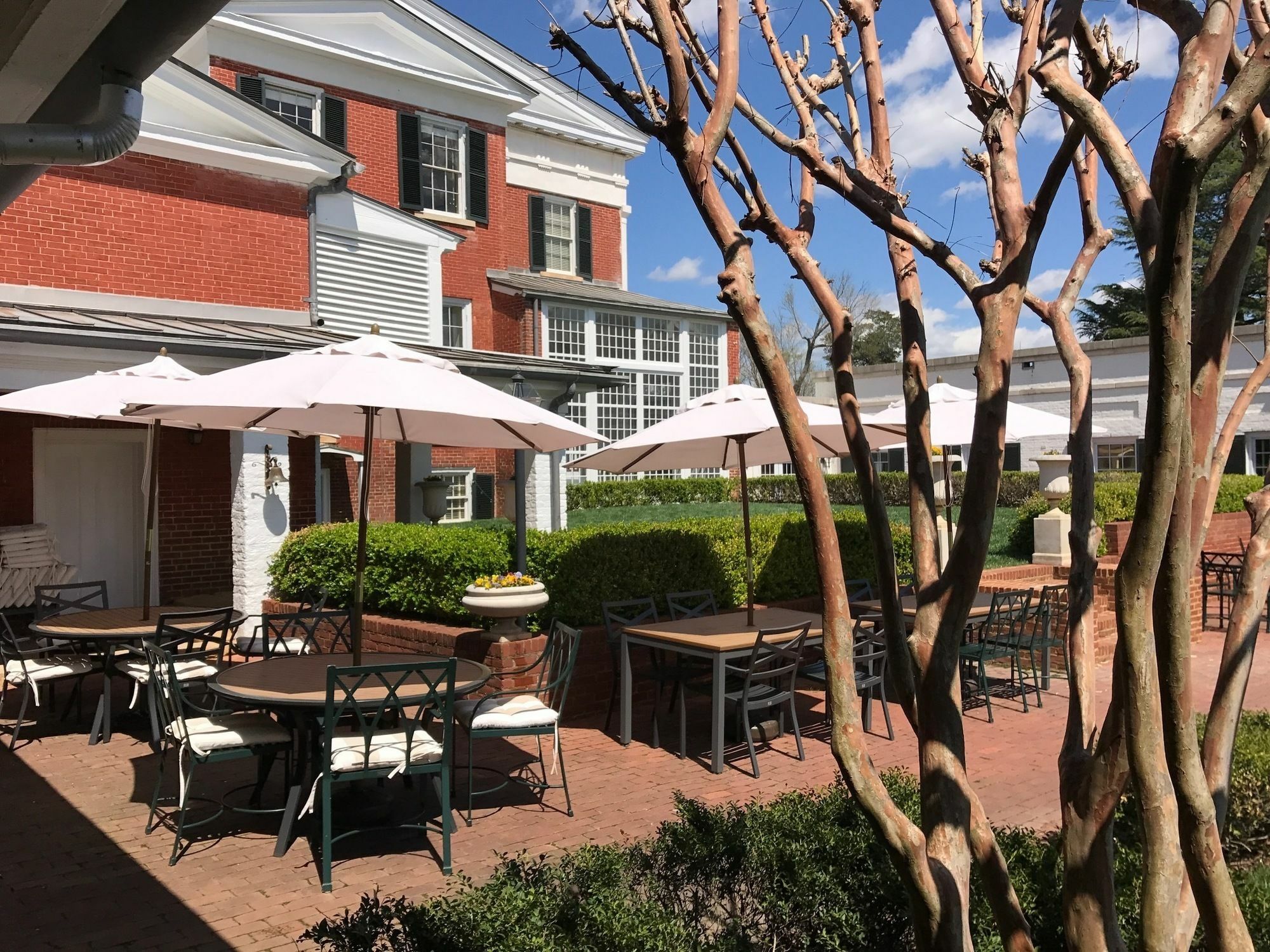 Berry Hill Hotel South Boston Exterior photo